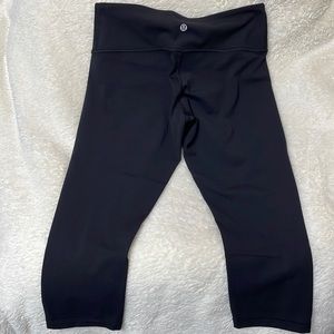 Like New Lululemon size 6 leggings